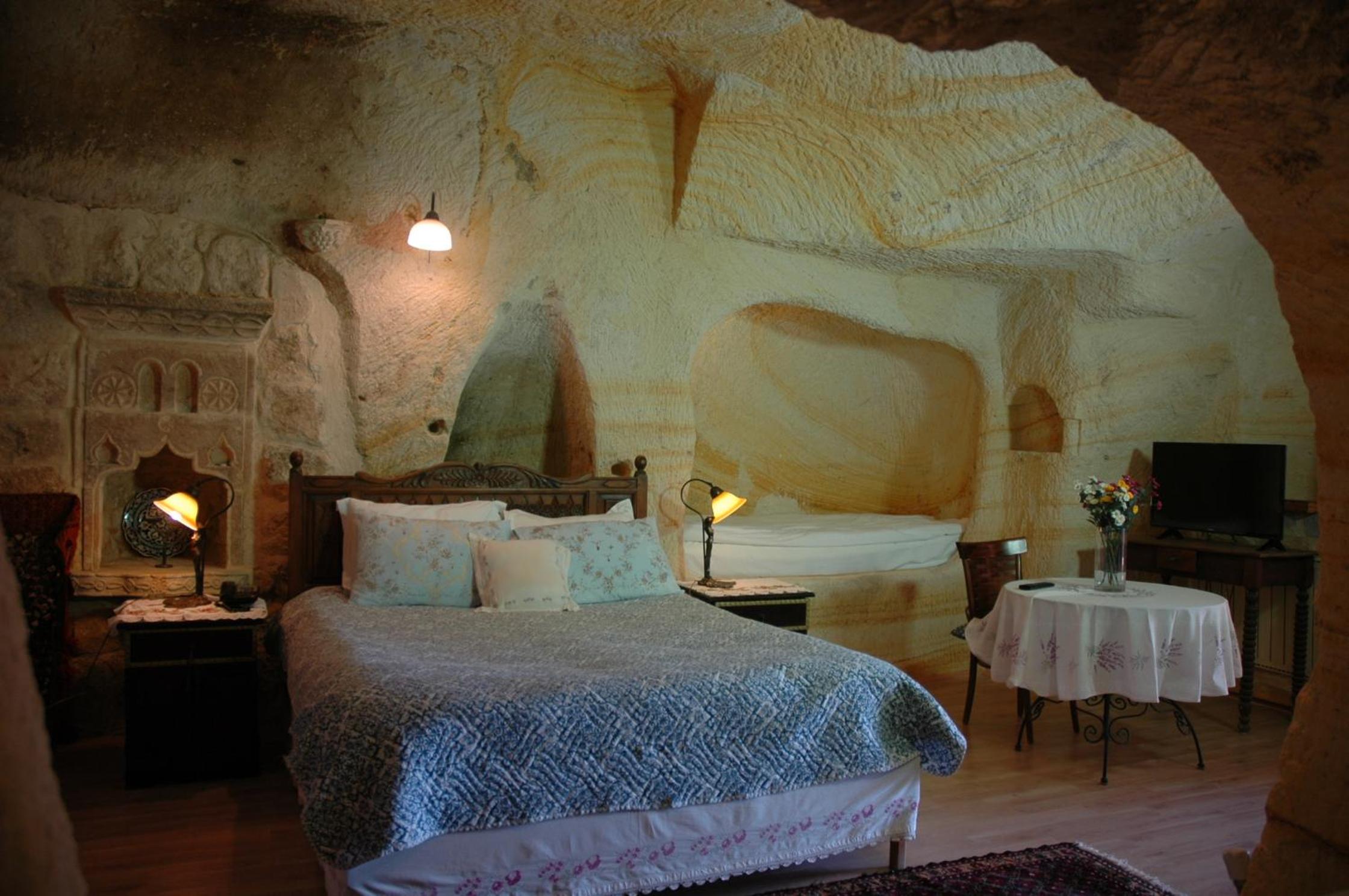 Elkep Evi Cave 17/50