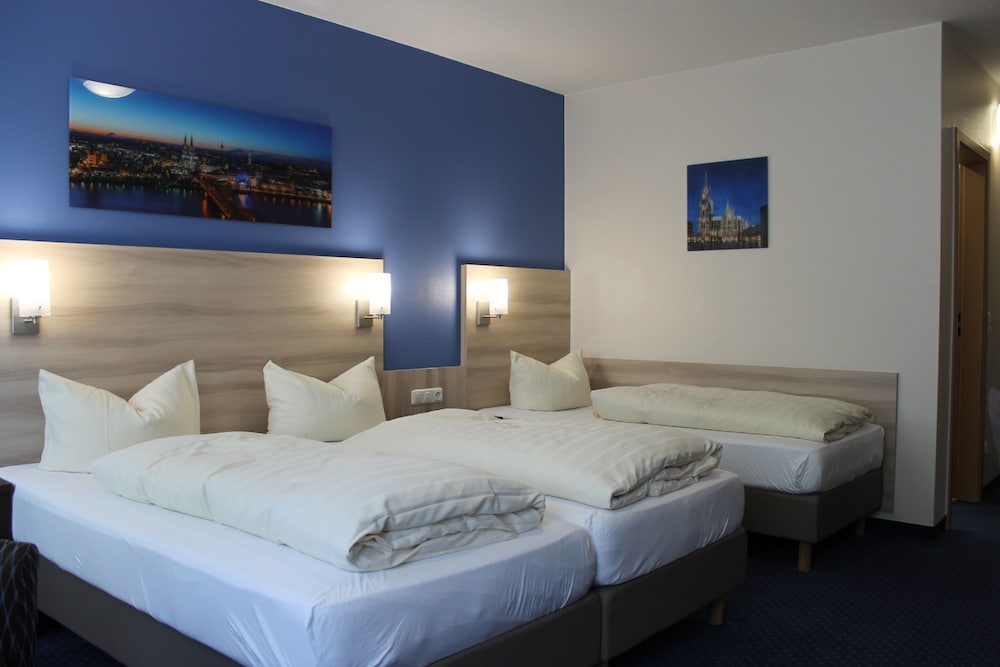 Classic, Triple, 3 Beds