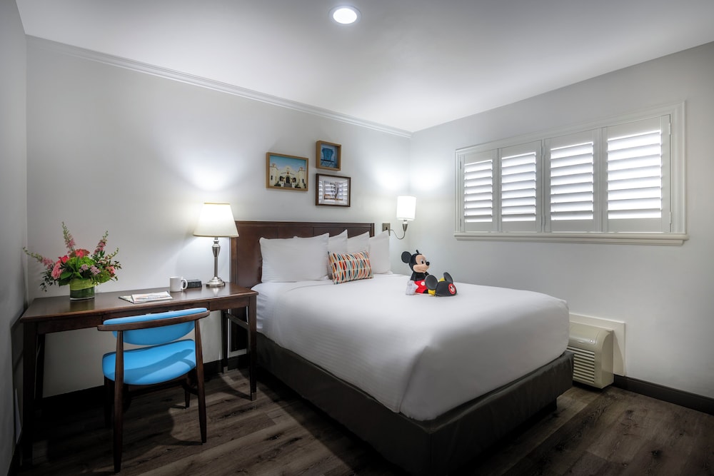 Alpine Inn Near Convention Center And the Park 22/44