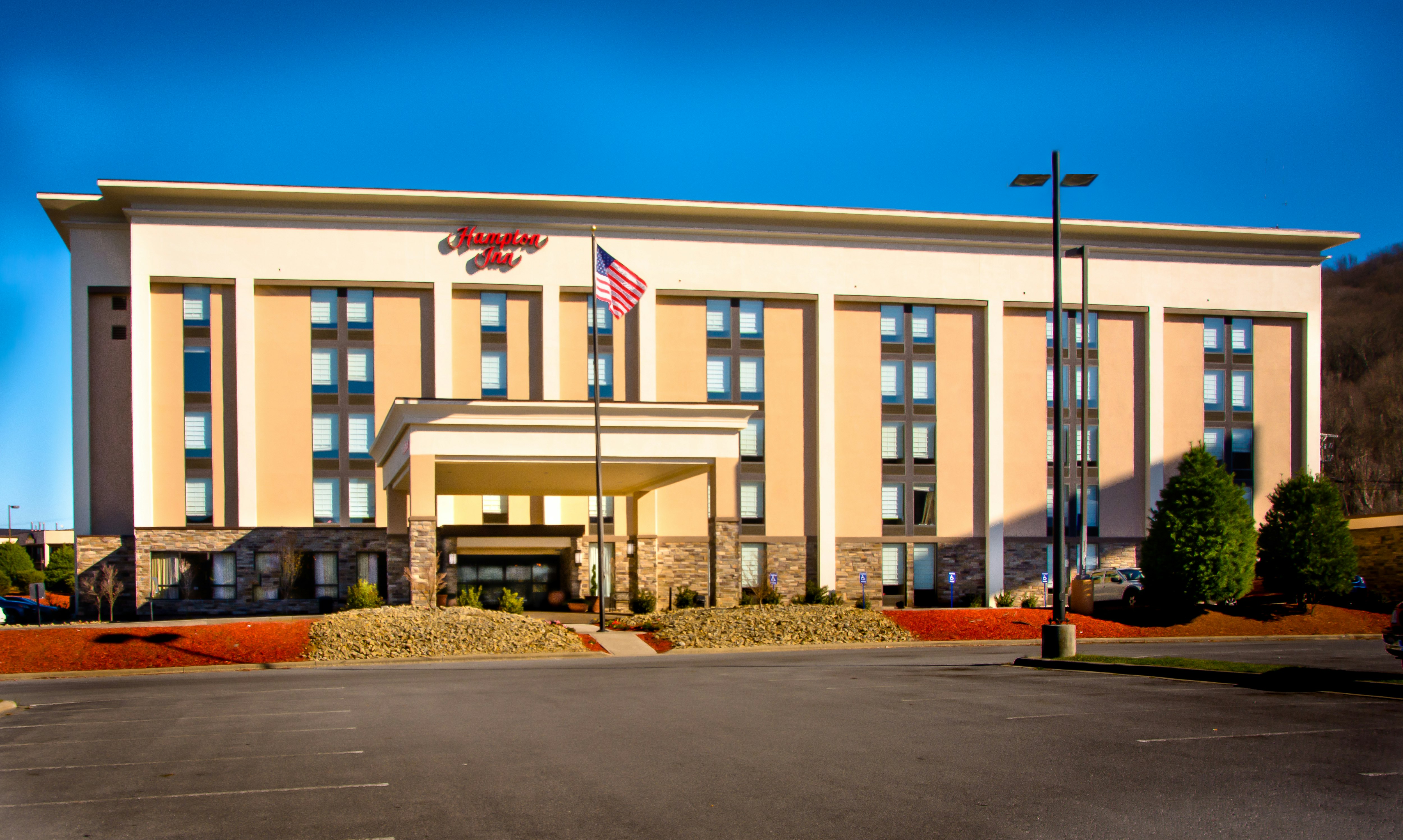 Hampton Inn Princeton, WV 46/50