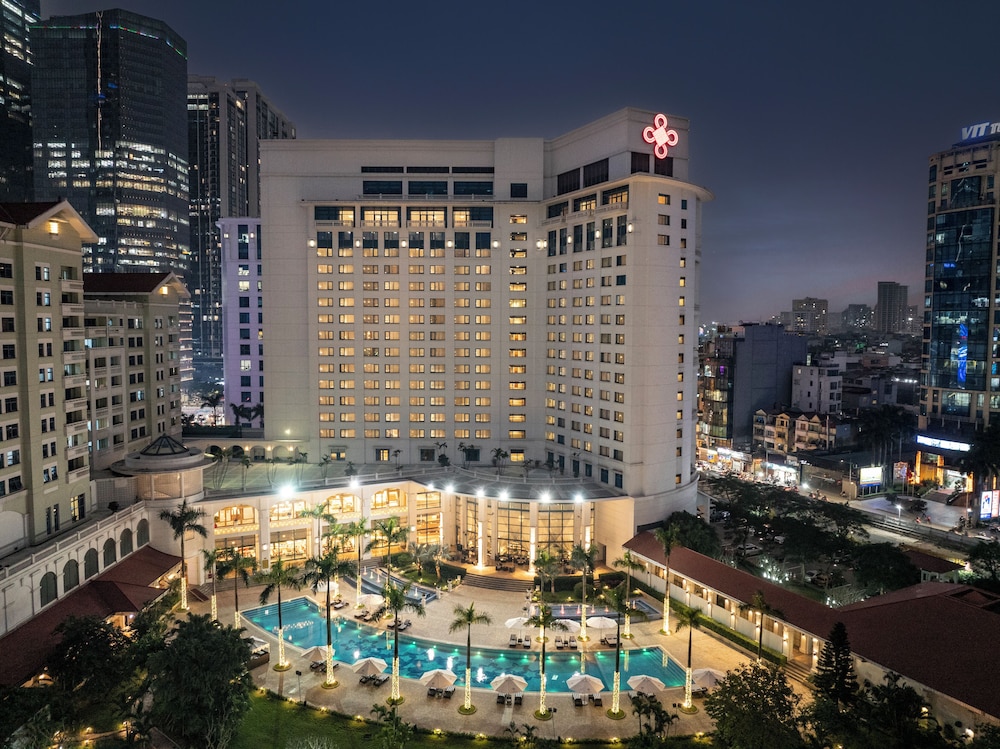 Hanoi Daewoo Hotel 8/84
