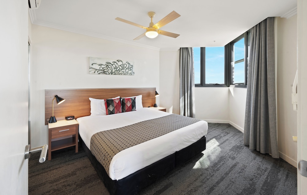 1 BEDROOM, APARTMENT