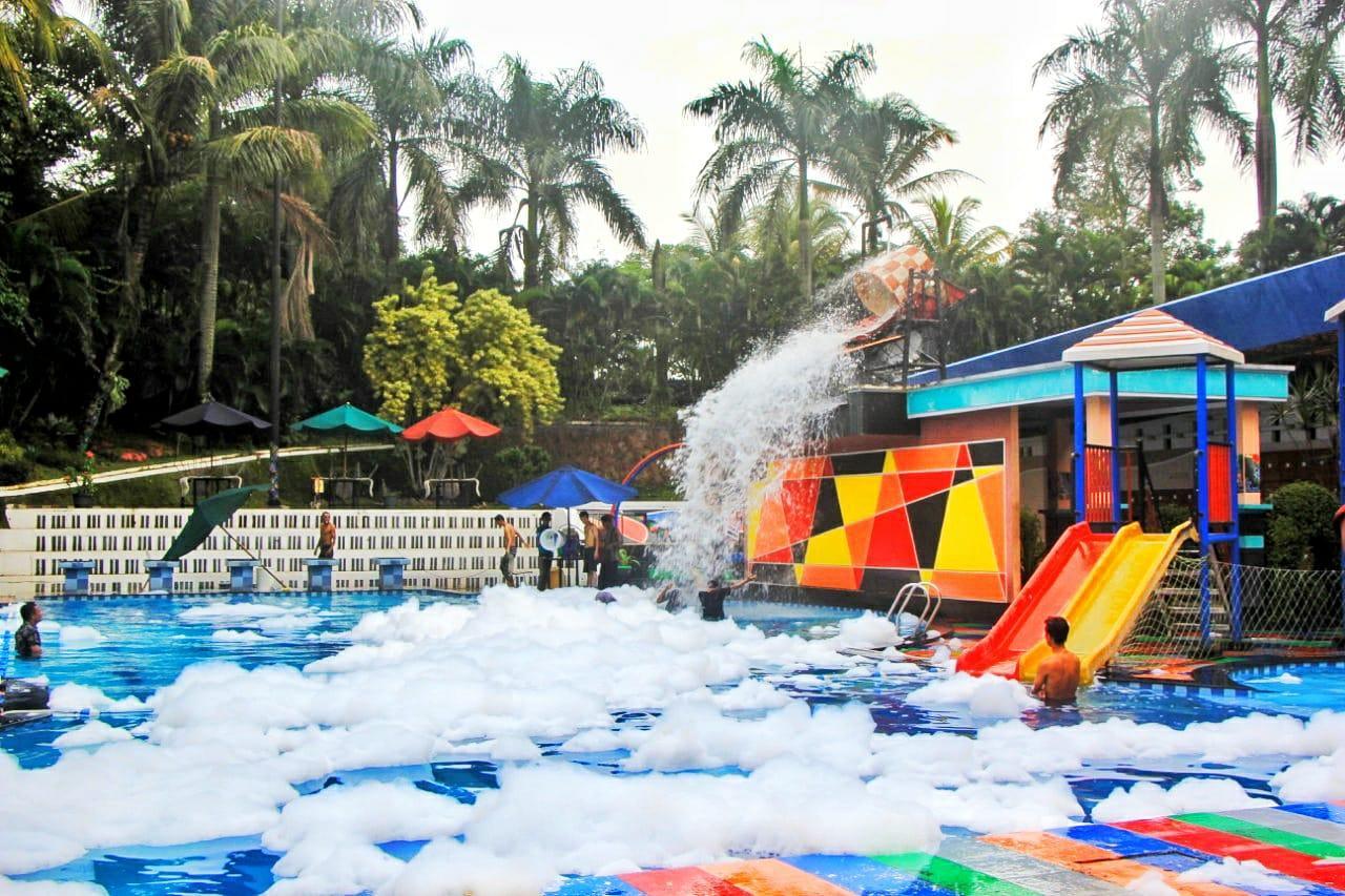 The Jhon's Cianjur Aquatic Resort 12/21