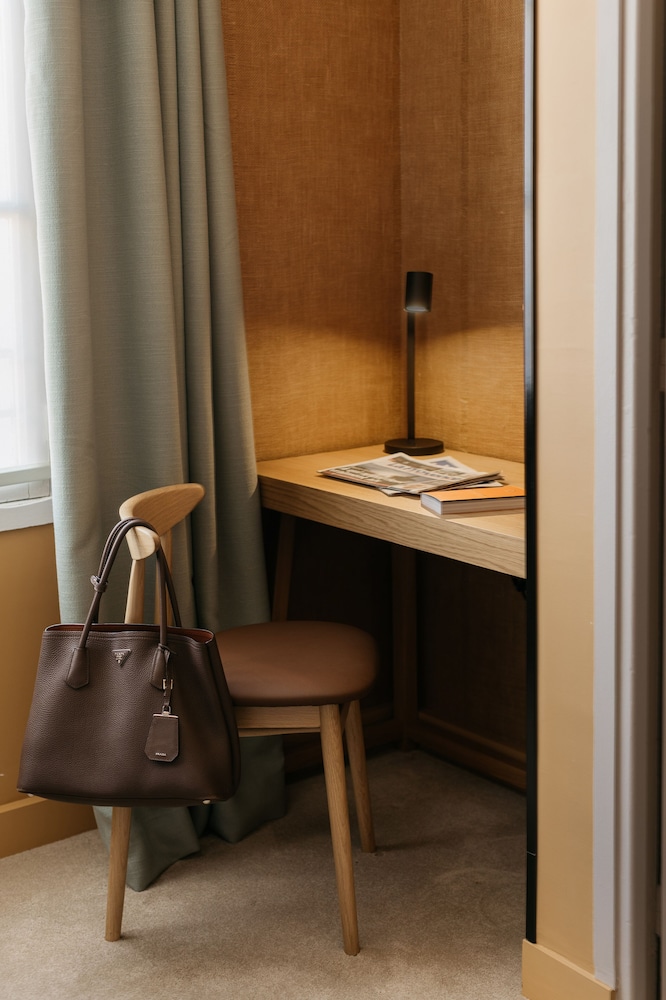 Boutique Hotel Cezanne 56/62