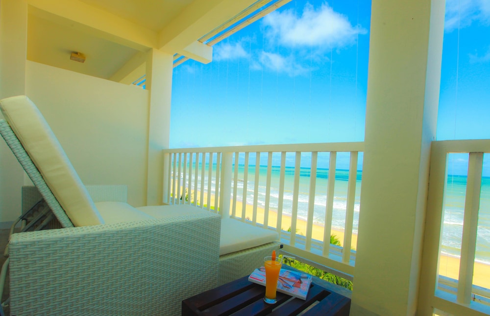 Beacon Beach Hotel 13/56