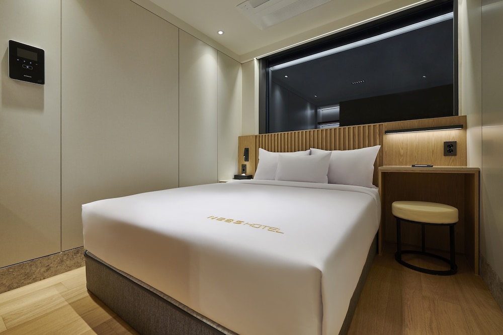 TYPE C, DOUBLE BED, NO PARKING