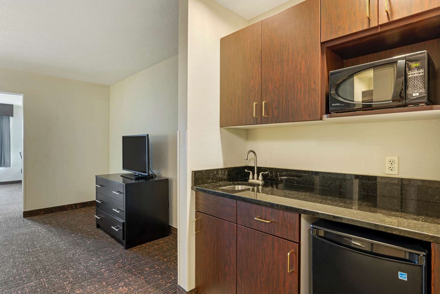 Best Western Plus Omaha Airport Inn 40/41