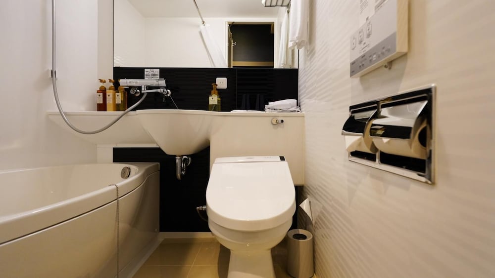 Travelodge Kyoto Shijo Karasuma 49/50