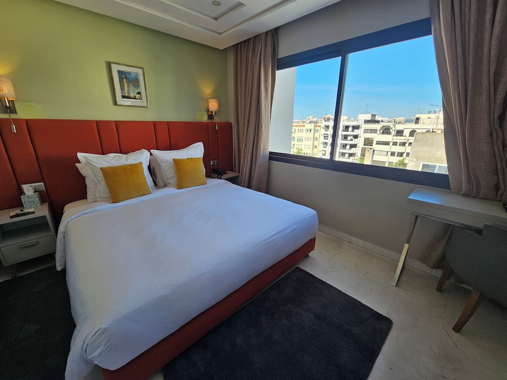 PRESIDENTIAL, SUITE