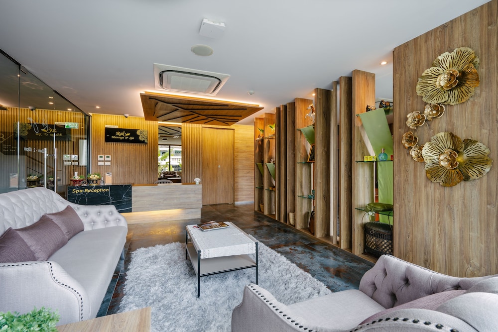 Rak Elegant Hotel Patong 55/69