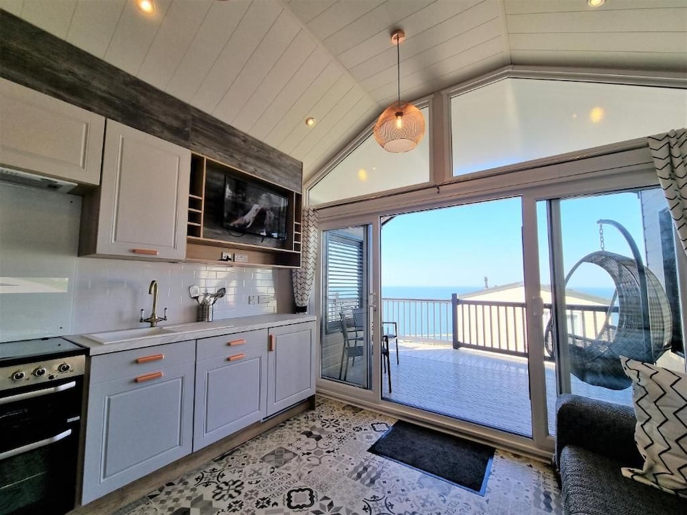 Sandaway Beach Holiday Park 16/50