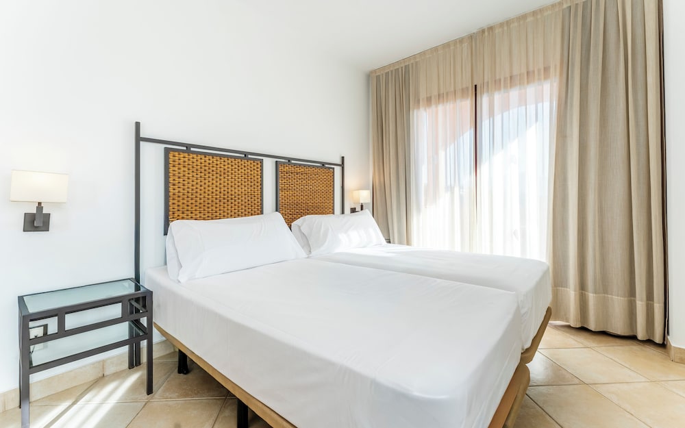 غرفة كومفورت بسرير كينج، Hotel Oh Nice Caledonia 3/6