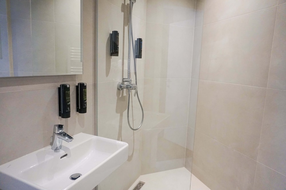 CITY ROOMS HOTEL VIENNA 37/37