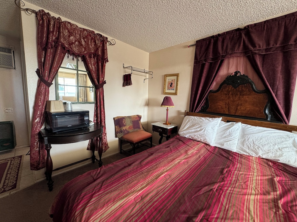 Room at OYO Stagecoach 66 Motel, Seligman - AZ
