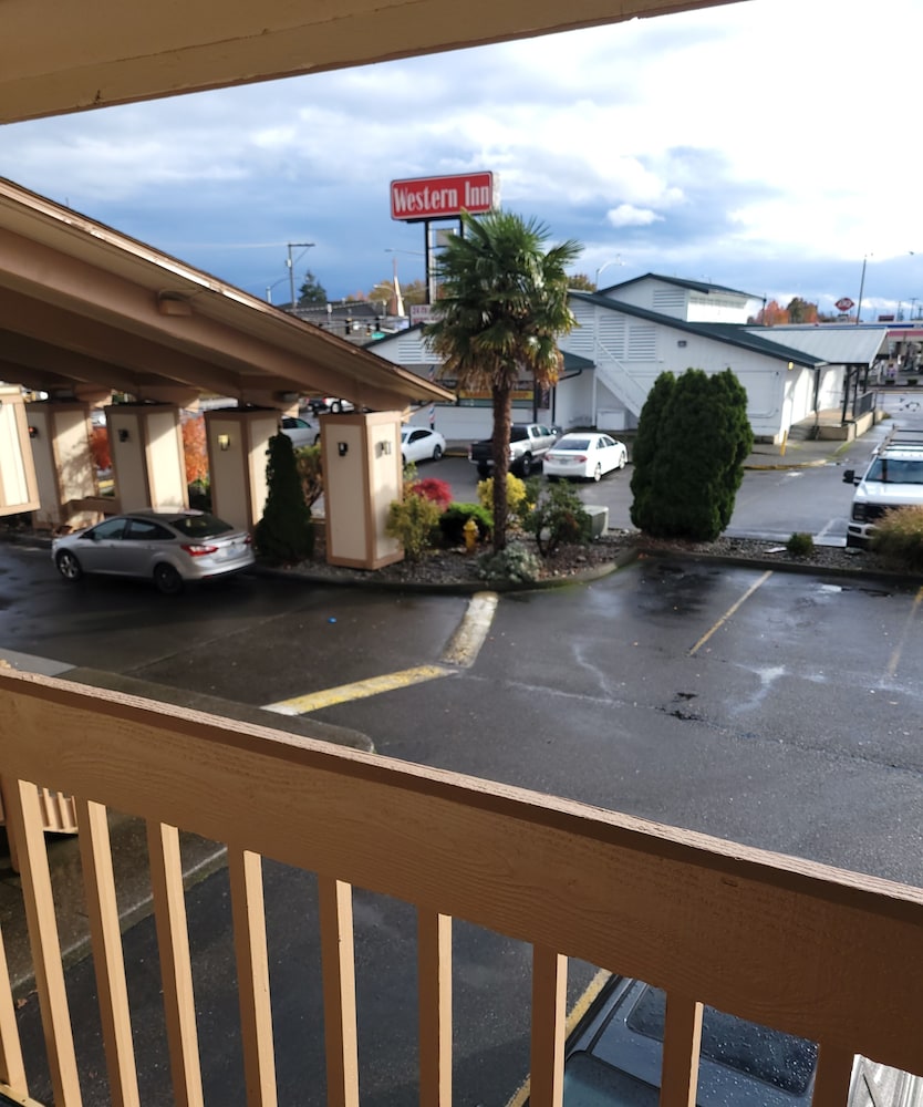 Western Inn Lakewood/Tacoma 37/49