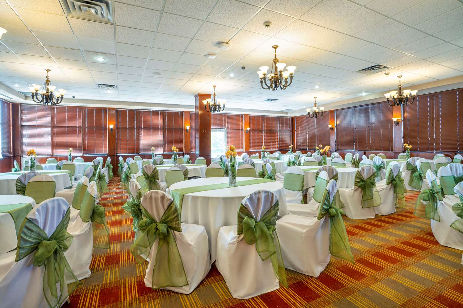Comfort Inn & Suites Surrey 39/60