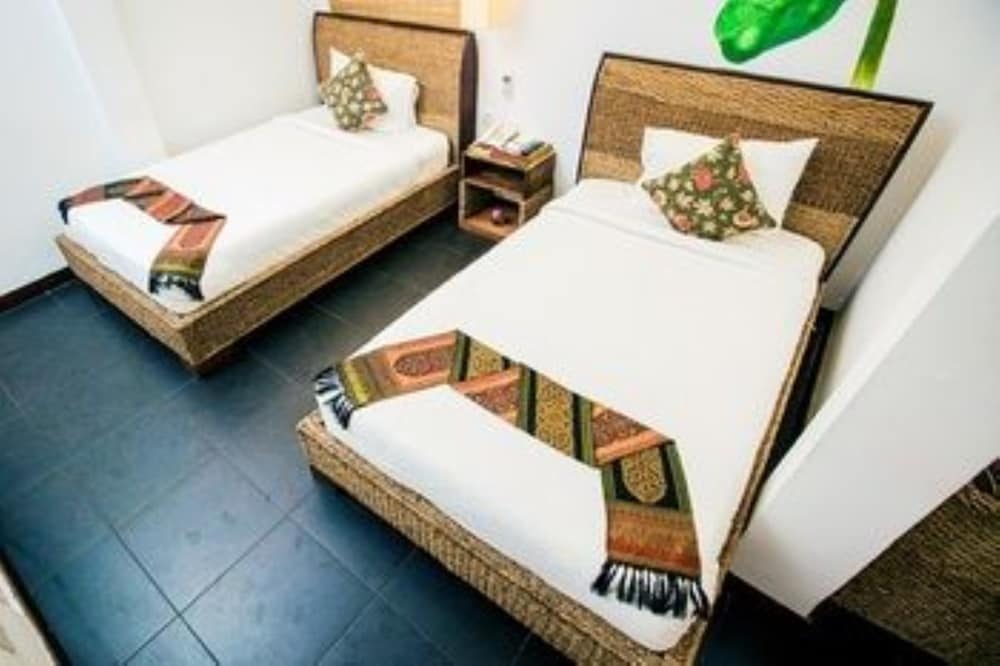 Monsoon Riverside Hotel photo5