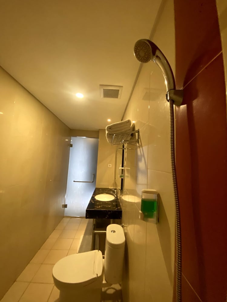 Brothers inn Babarsari 25/33