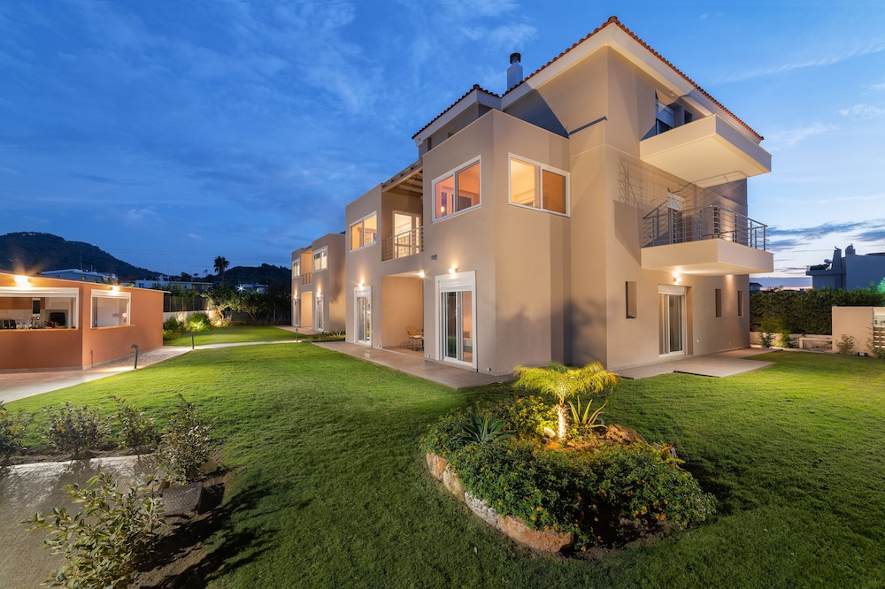 L&C Boutique Apartments 36/46