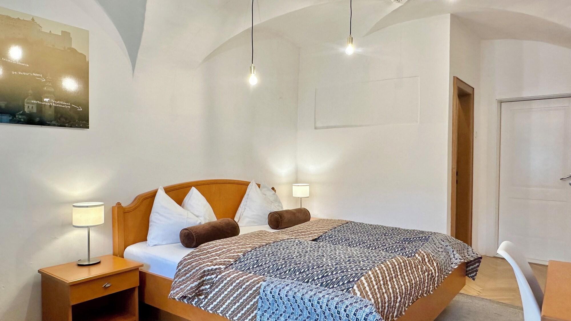 Standard, Double Bed, City View