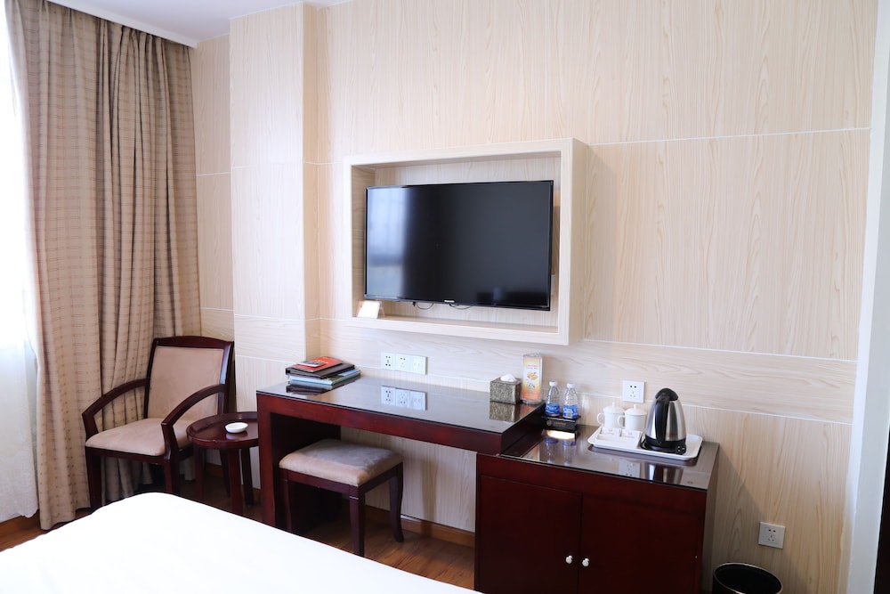 Baiyun City Hotel 32/42