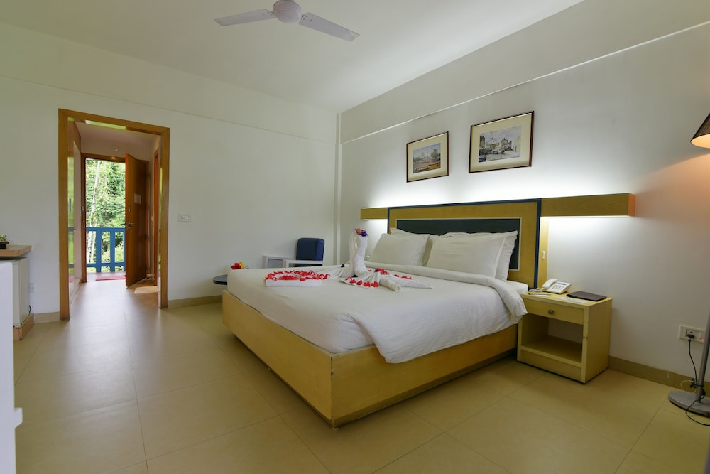 Peerless Sarovar Portico 14/45