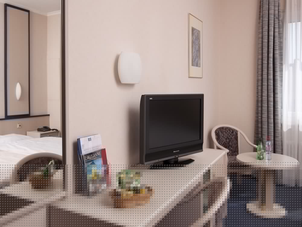 Hotel Crystal 42/50