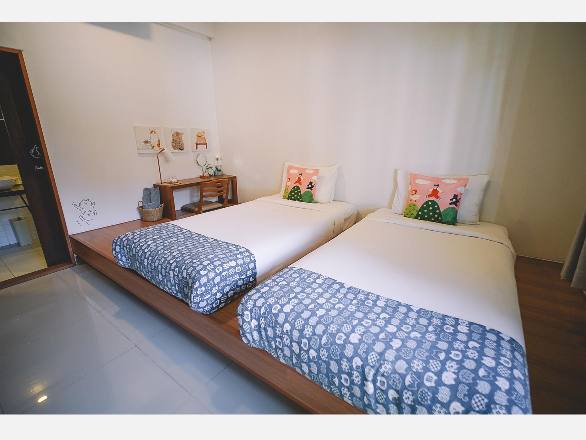 Sleepy House 17/66