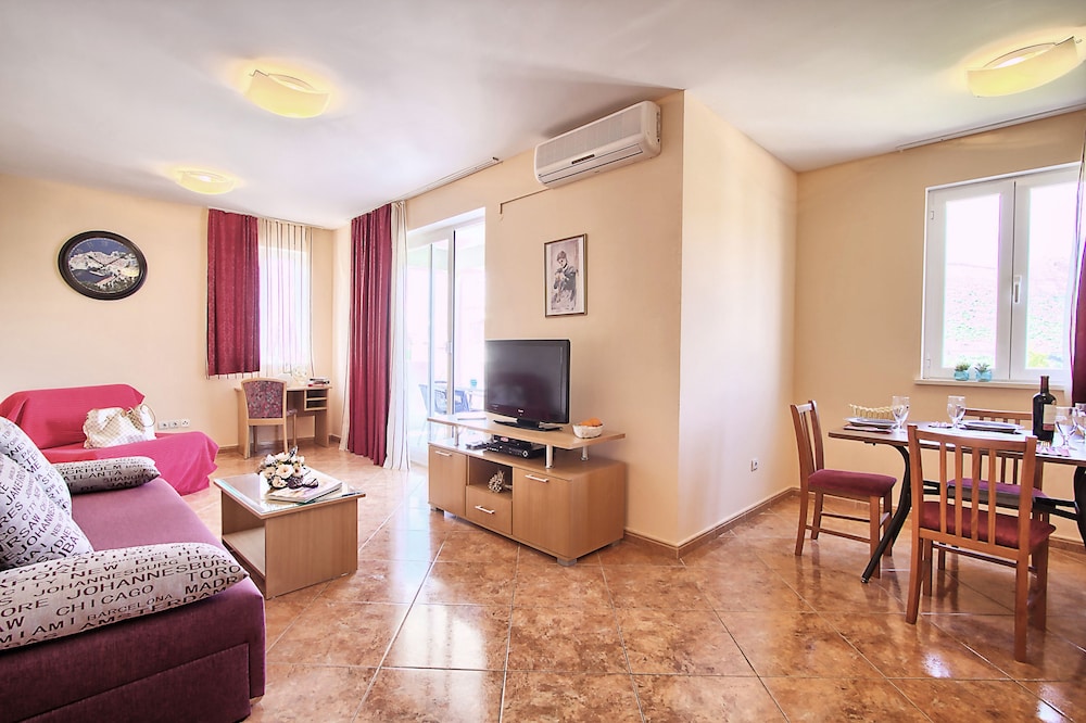 VILLA ERNA 36/61