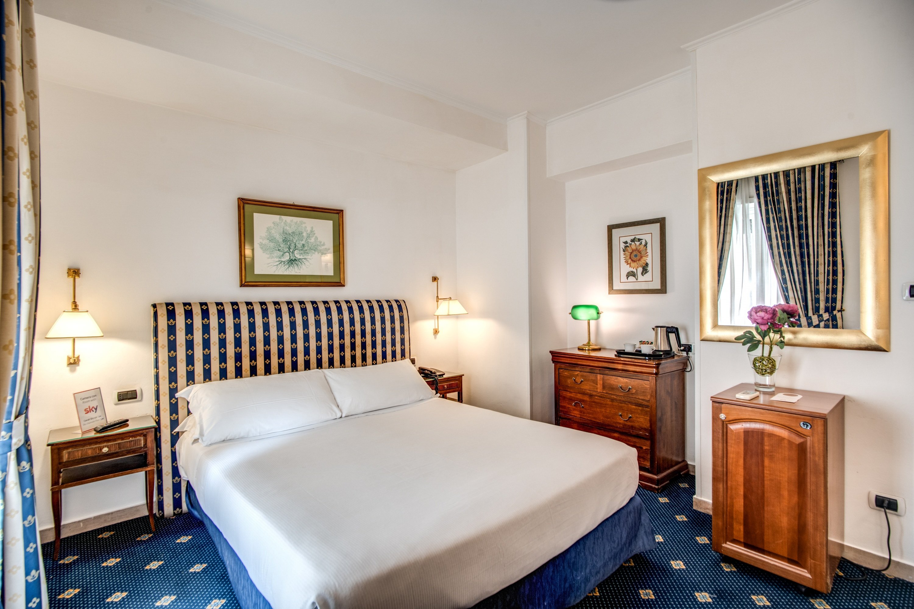 Napoleon Hotel 19/64