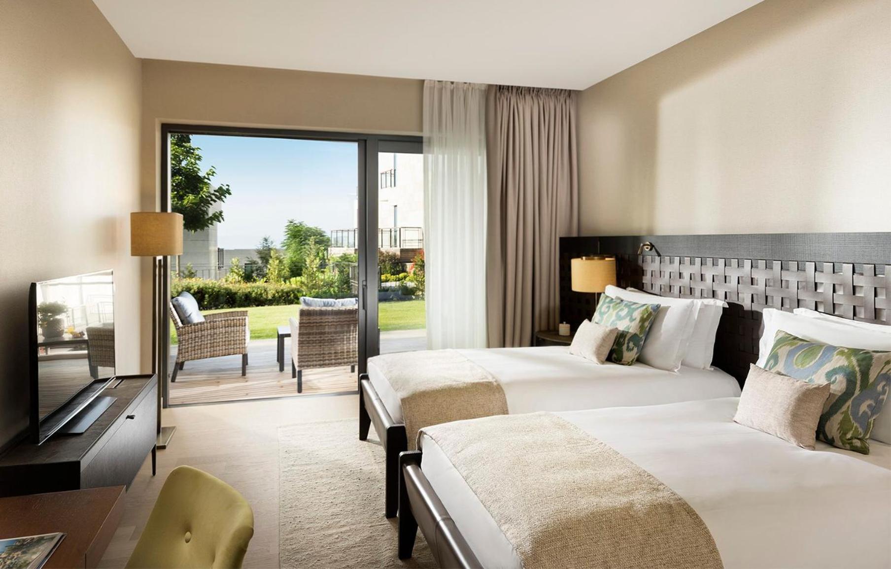 4 Bedrooms, Residential, Apartment, King Bed