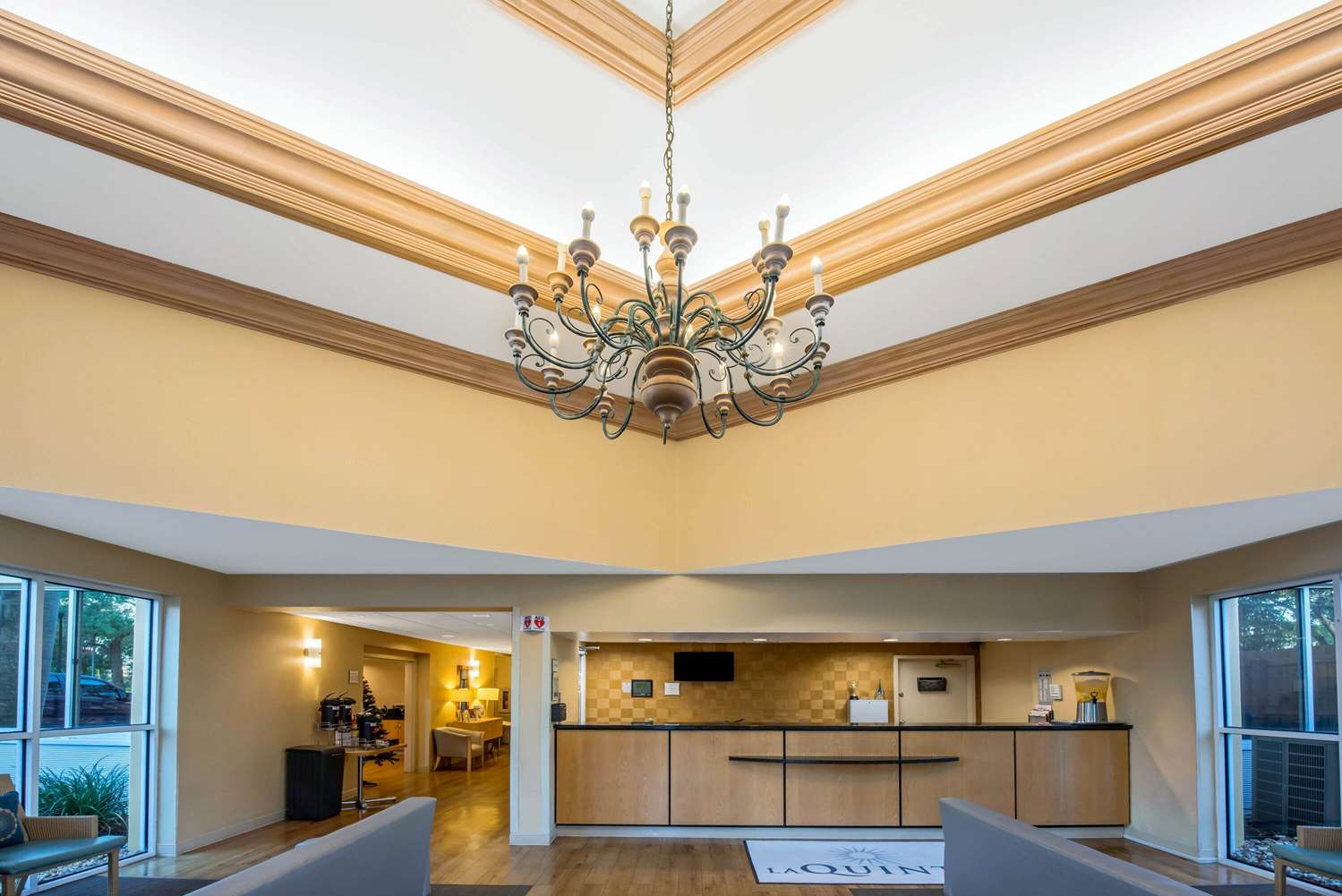 La Quinta Inn Suites By Wyndham West Palm Beach Airport 10/50