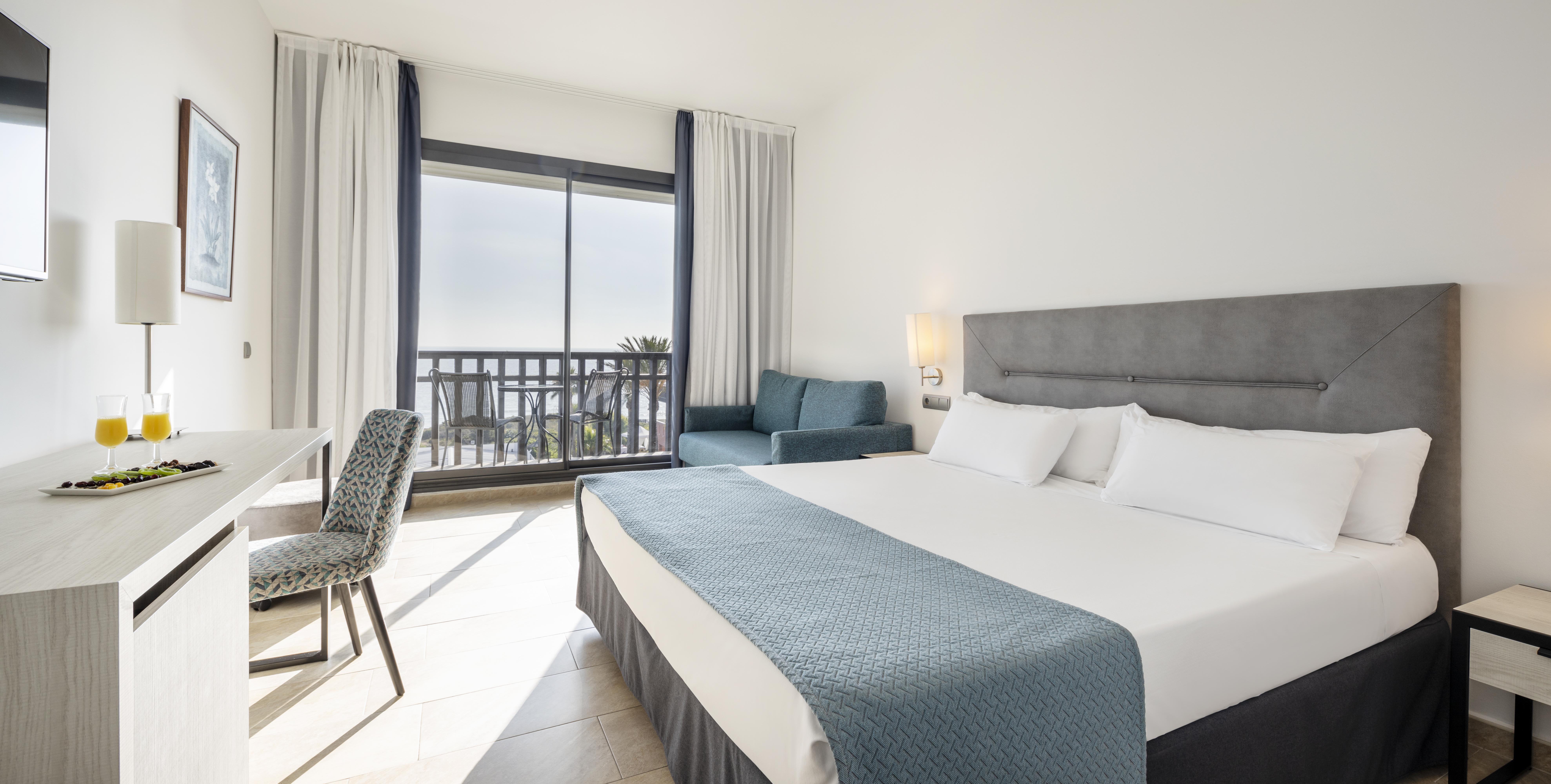 Standard, Sea View, Balcony or Terrace