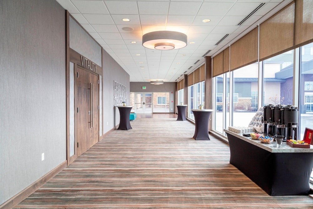 RESIDENCE INN CLEVELAND AVON AT THE EMERALD EVENT CENTER 40/53