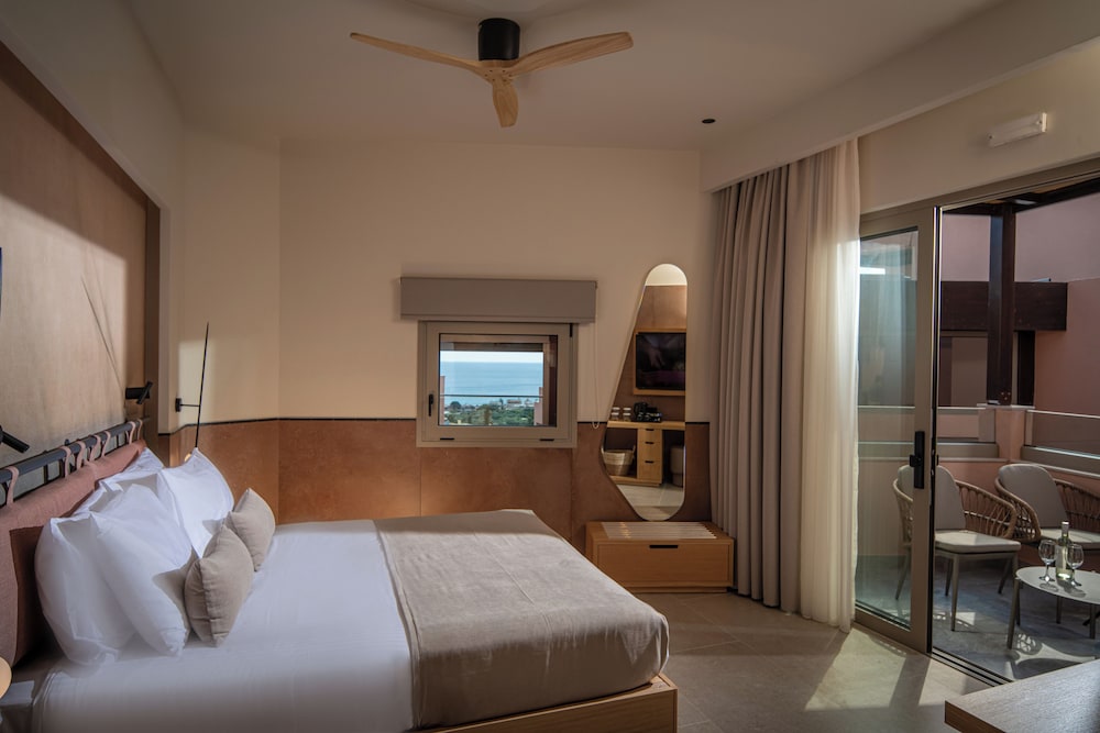 1 Bedroom, Signature, Suite, Two Story, Adult Only