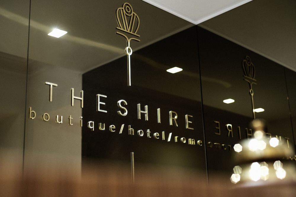 The Shire Hotel 32/46