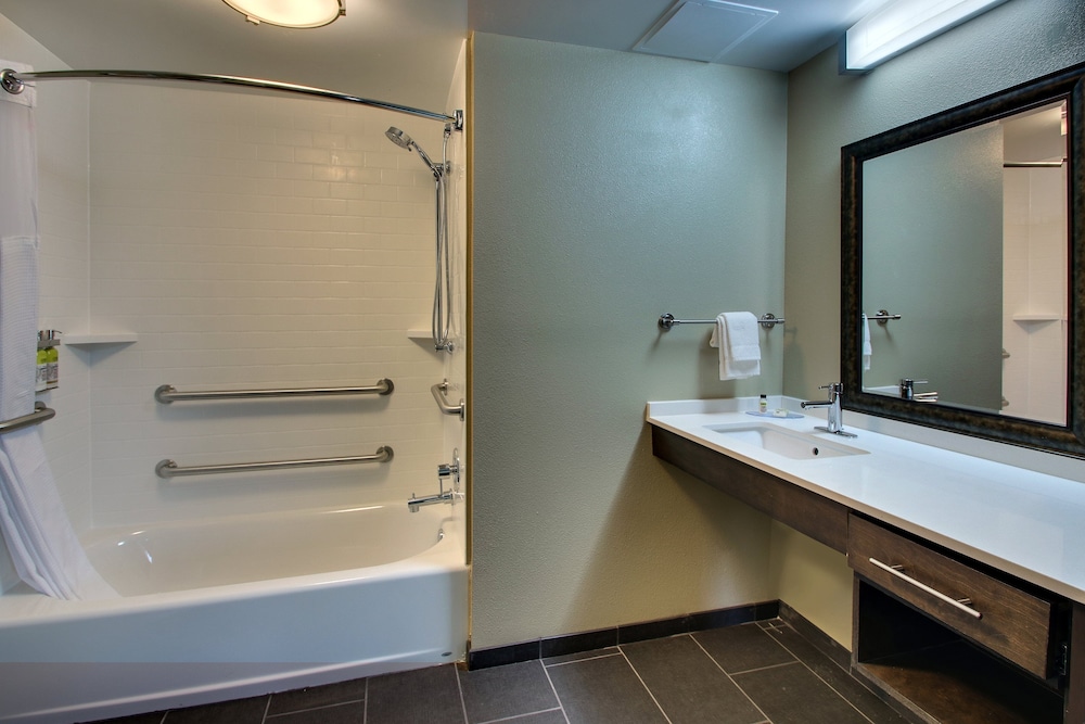 Staybridge Suites ROCK HILL 11/63