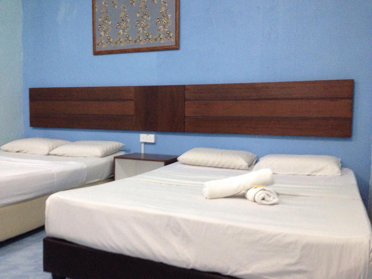 Desa Motel 14/43