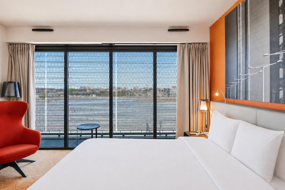 Radisson Blu Bordeaux 8/80