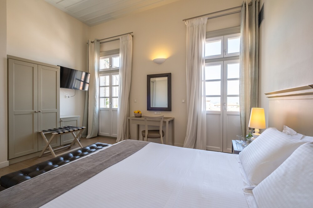 Grand Sarai Nafplio 19/75