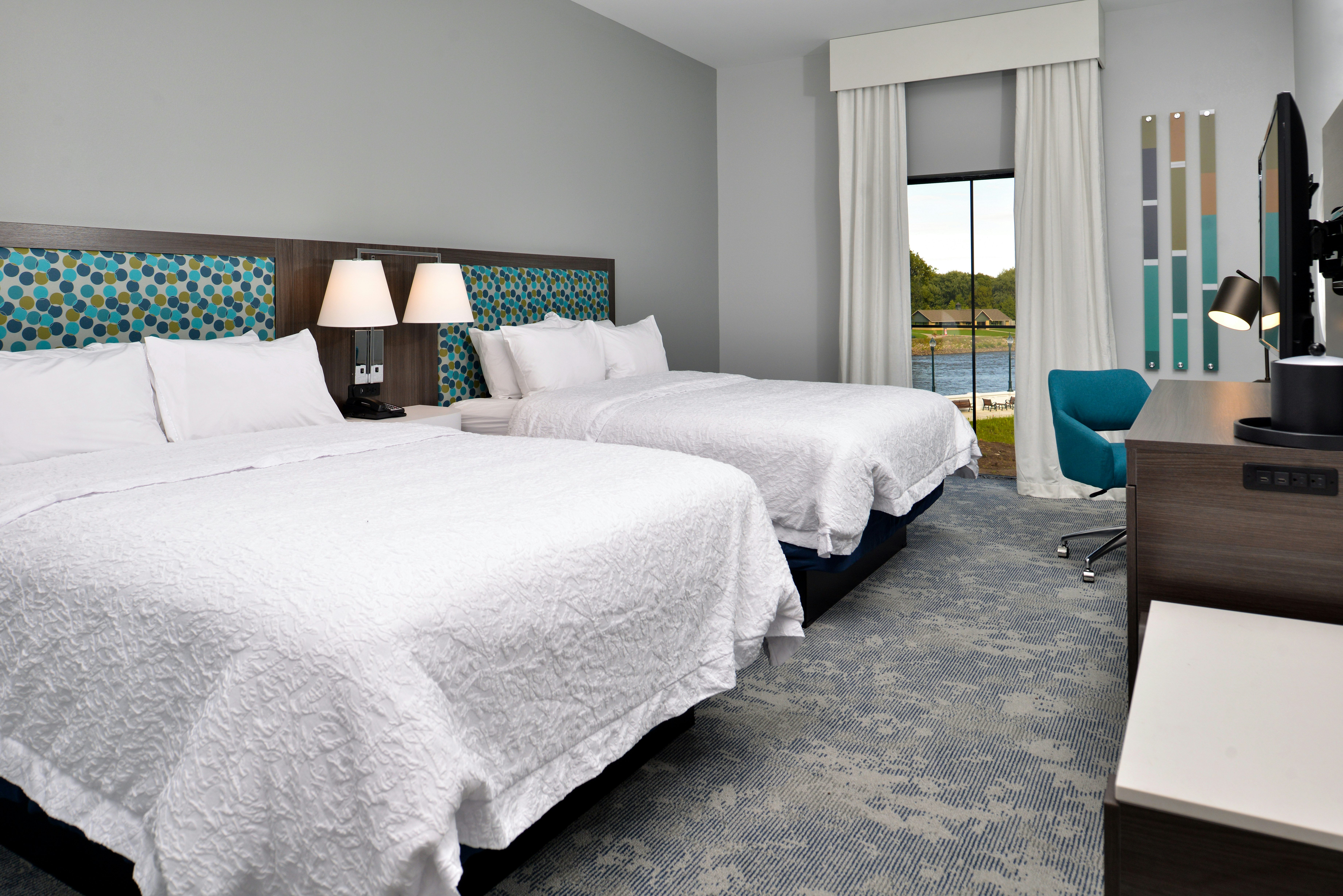 Hampton Inn Cedar Falls Downtown Ia 17/65