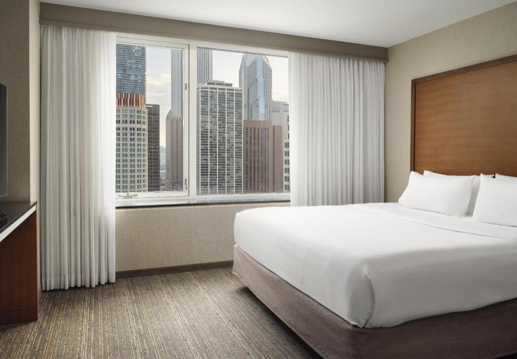 2 Bedrooms, Presidential, Suite, King Bed, 2 Bathrooms