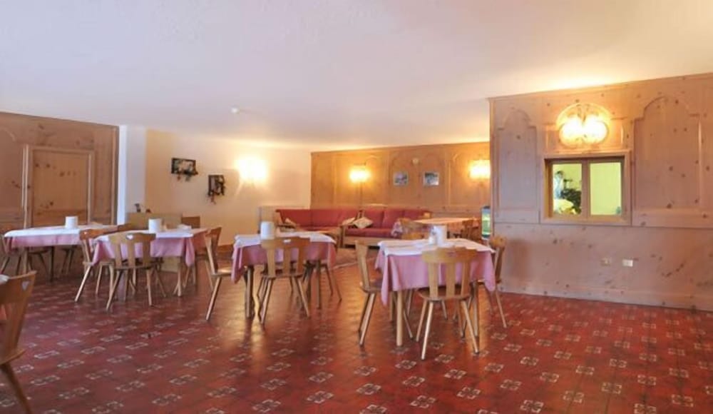 Baita Della Luna Hotel 34/38