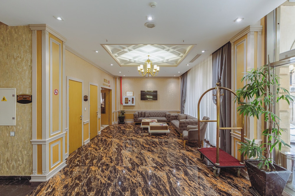 Metro City Hotel 32/44