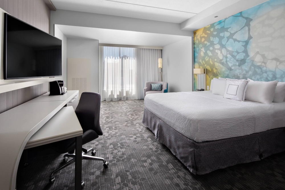 Courtyard By Marriott Knoxville Downtown 16/50