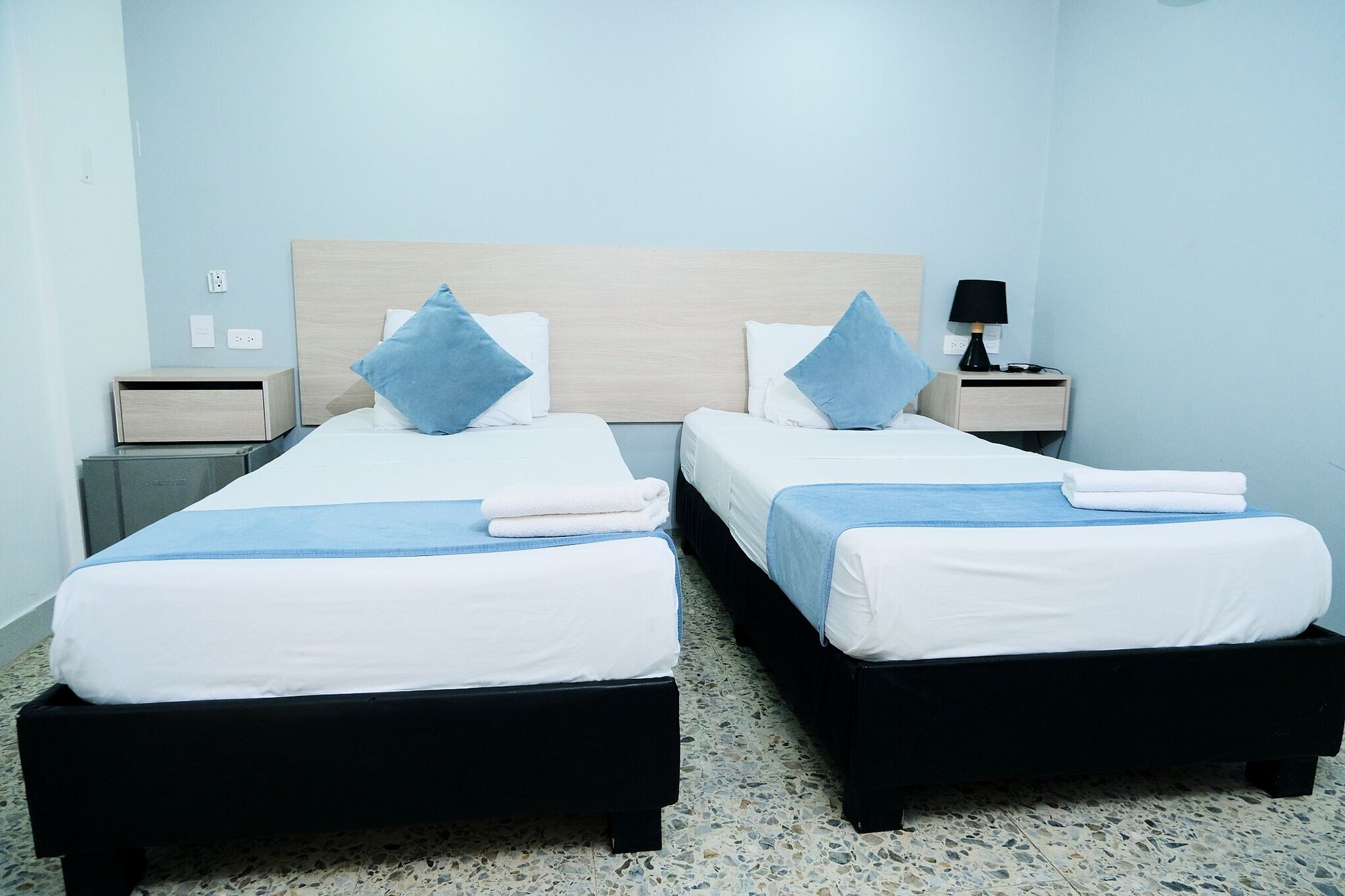 SUPERIOR, DOUBLE OR TWIN BED