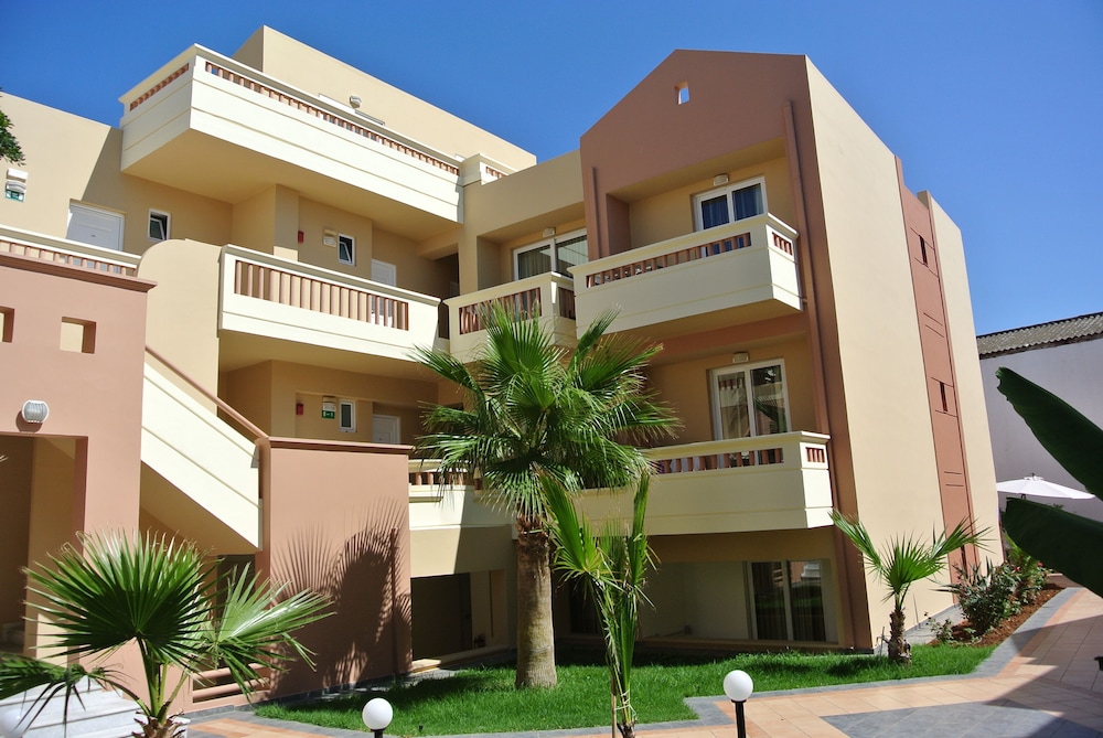 Castro Beach Hotel in Platanias