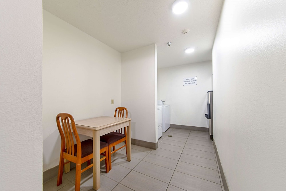 Motel6 Lebanon, IN 7/54