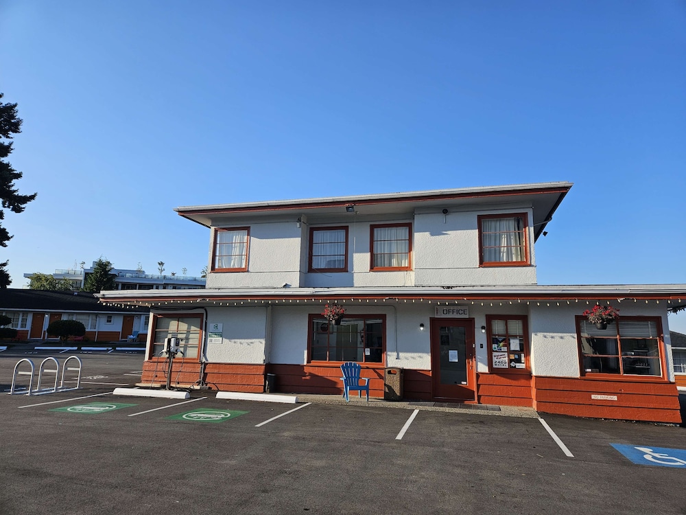 2400 Motel 4/68