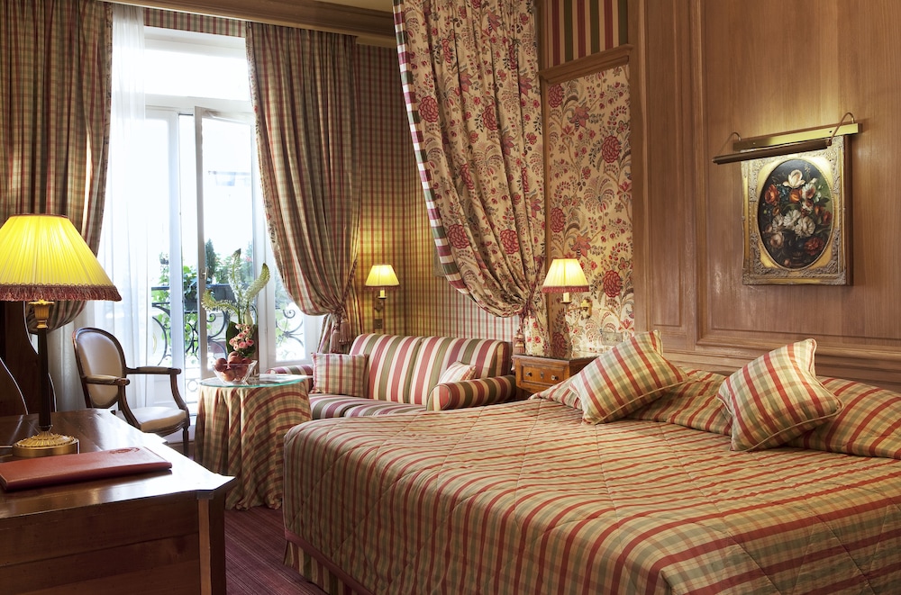Hotel Chambiges Elysees 10/43
